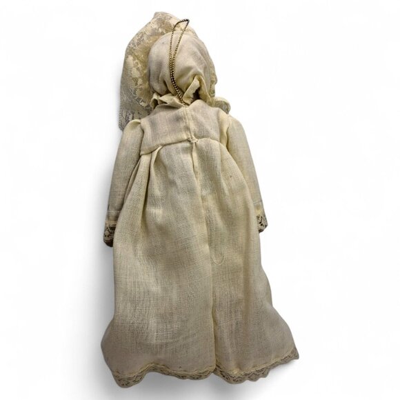 Vtg 1982 Schmid Happyland 7.5" Porcelain Bisque Doll With Lace Bonnet & Floral A - Picture 4 of 6